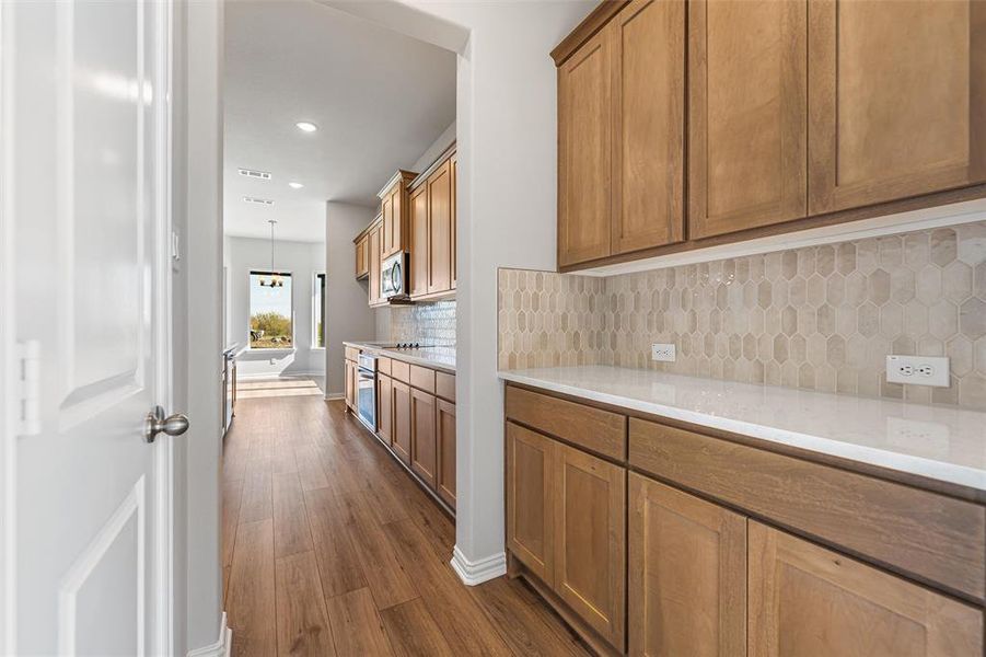 Furnished interior view inside a new home in Parker Heights, Valley View (Image 6). Furnished interior view inside a new home in Parker Heights, Valley View (Image 6).