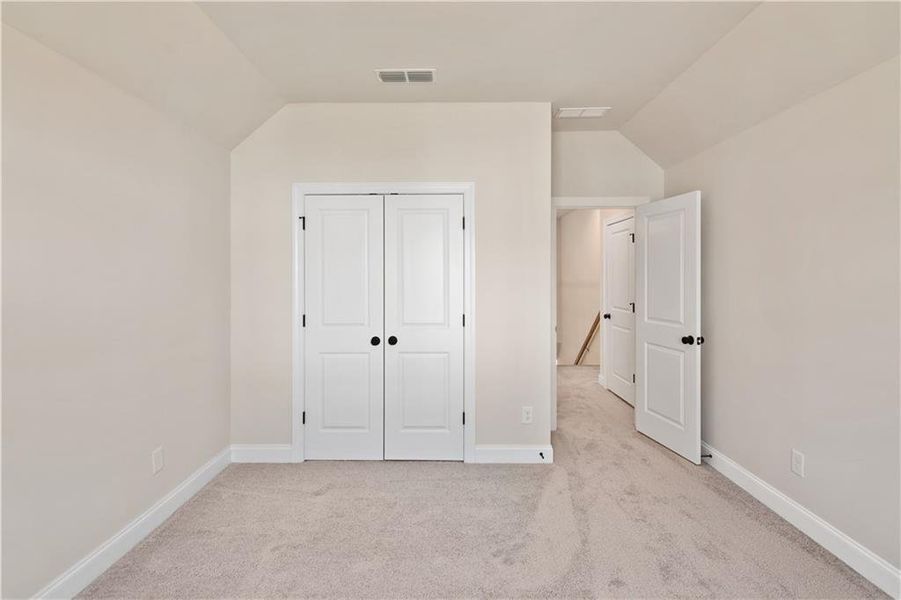 Spacious, unfurnished interior of a new home in Waterhaven, Cumming (Image 12).