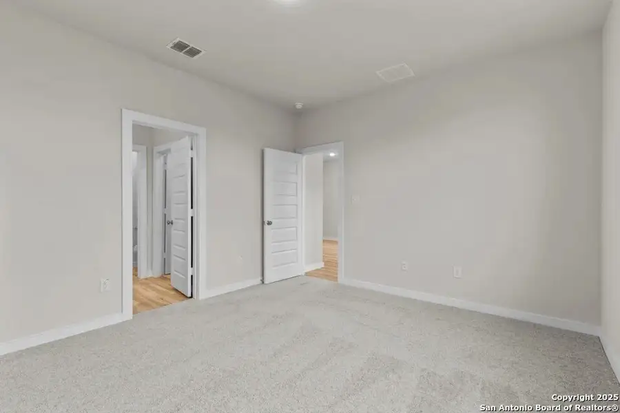 Spacious, unfurnished interior of a new home in Applewhite Meadows, San Antonio (Image 9). Spacious, unfurnished interior of a new home in Applewhite Meadows, San Antonio (Image 9).