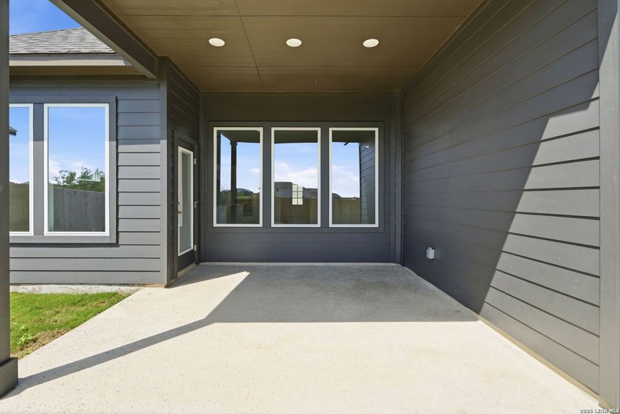 Exterior details and patio area of a home in Rhine Valley, Schertz (Image 3). Exterior details and patio area of a home in Rhine Valley, Schertz (Image 3).