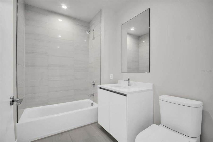 Furnished interior view inside a new home in , St. Petersburg (Image 19).