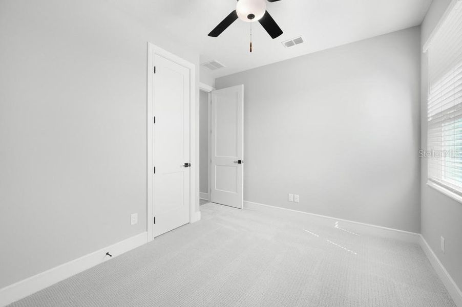 Spacious, unfurnished interior of a new home in , Fruitland Park (Image 29).