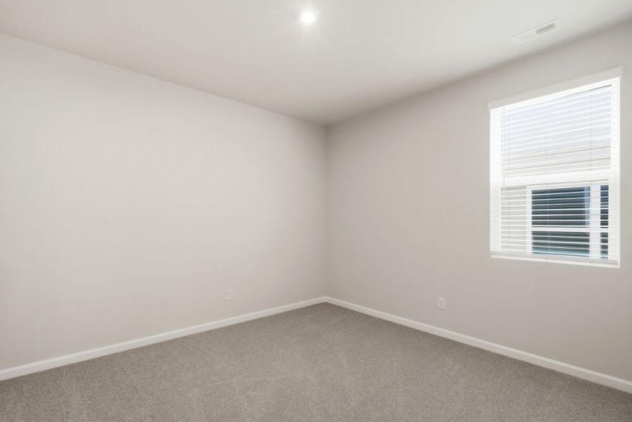 Spacious, unfurnished interior of a new home in Westfall, Gastonia (Image 18).