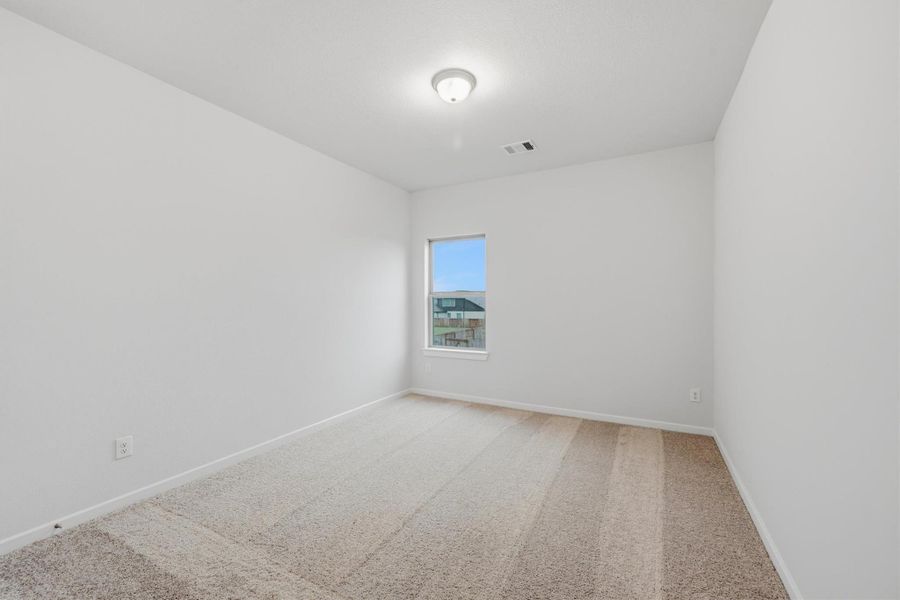 Spacious, unfurnished interior of a new home in Canterra Creek  60', Iowa Colony (Image 39).