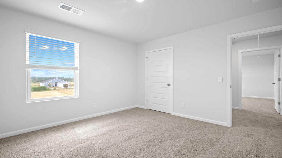 Spacious, unfurnished interior of a new home in Holly Oaks, Statesboro (Image 36).