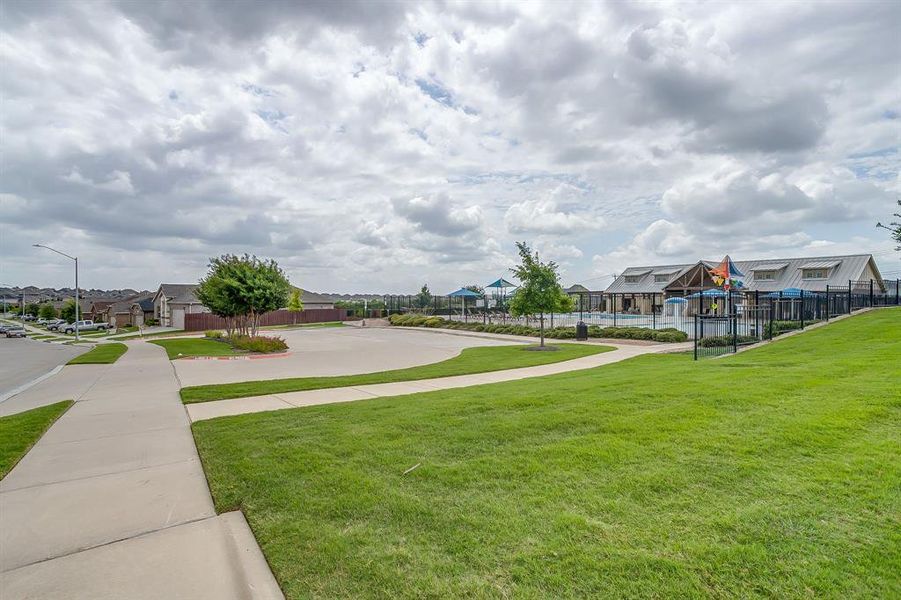 Community amenities in , Fort Worth (Image 24).