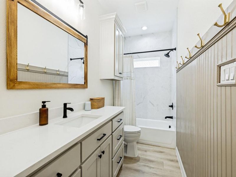 Furnished interior view inside a new home in , Boyd (Image 17).