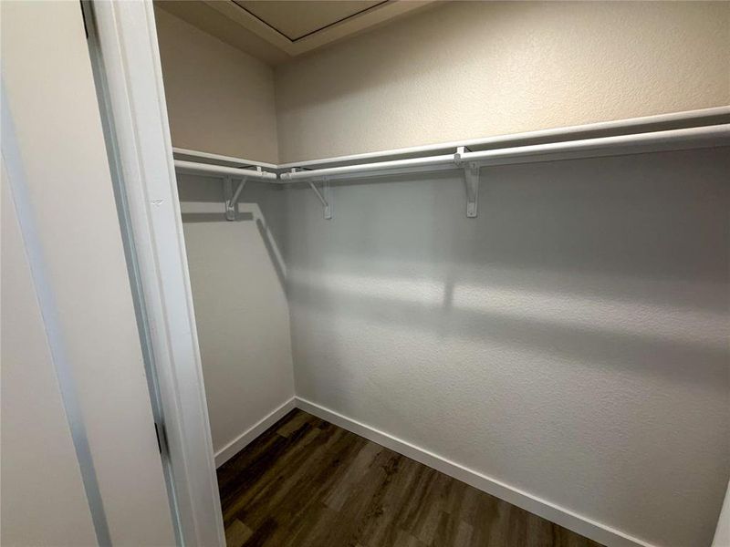 Spacious, unfurnished interior of a new home in , Waco (Image 13).