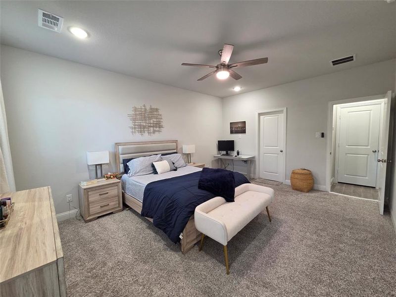 Furnished interior view inside a new home in , Wylie (Image 36).