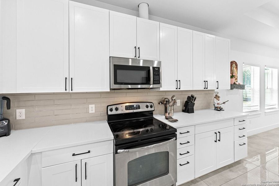 Furnished interior view inside a new home in , Kyle (Image 19). Furnished interior view inside a new home in , Kyle (Image 19).