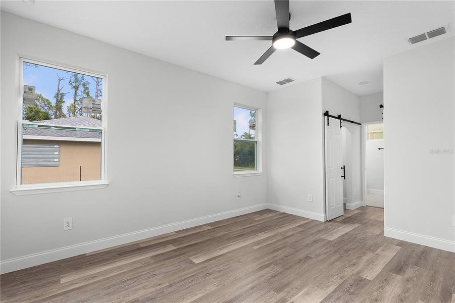 Spacious, unfurnished interior of a new home in , North Port (Image 37).