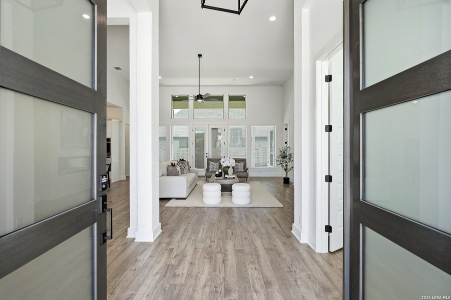 Furnished interior view inside a new home in Mesa Western, Cibolo (Image 10). Furnished interior view inside a new home in Mesa Western, Cibolo (Image 10).