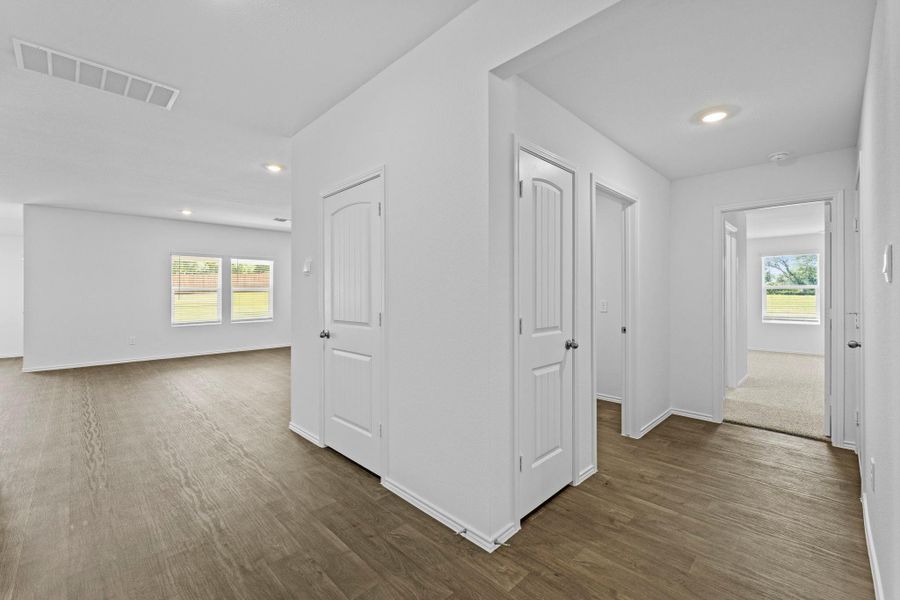 Spacious, unfurnished interior of a new home in Watermill, Uhland (Image 13). Spacious, unfurnished interior of a new home in Watermill, Uhland (Image 13).