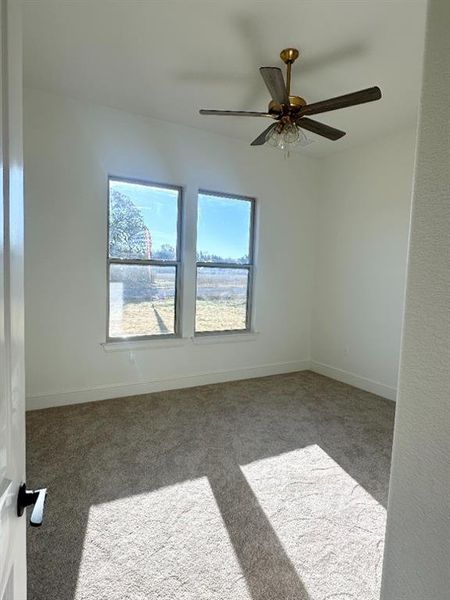 Spacious, unfurnished interior of a new home in , Weatherford (Image 31).