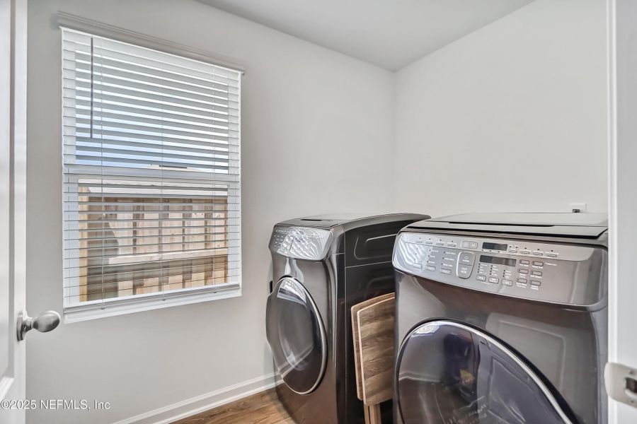 Furnished interior view inside a new home in Copes Landing, Jacksonville (Image 12).