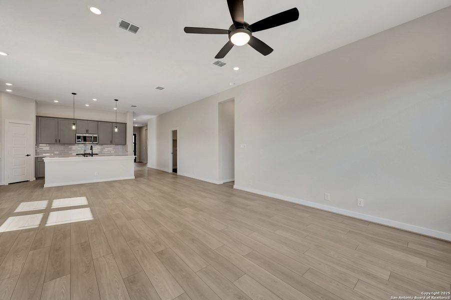 Spacious, unfurnished interior of a new home in Mayfair - Select Classic Series, New Braunfels (Image 22).