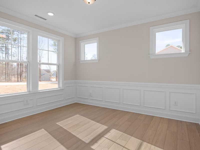 Spacious, unfurnished interior of a new home in Laneridge Estates, Raleigh (Image 21).