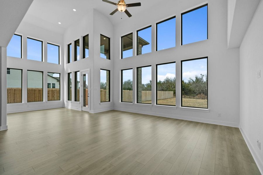 4br New Home in Liberty Hill, TX.  - Slide 33