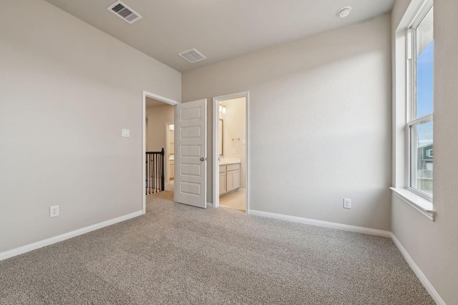 Photo is not of the actual home but is an inspirational photo of builder’s model home and may depict options, furnishings, and/or decorator features that are not included. Photo is not of the actual home but is an inspirational photo of builder’s model home and may depict options, furnishings, and/or decorator features that are not included.