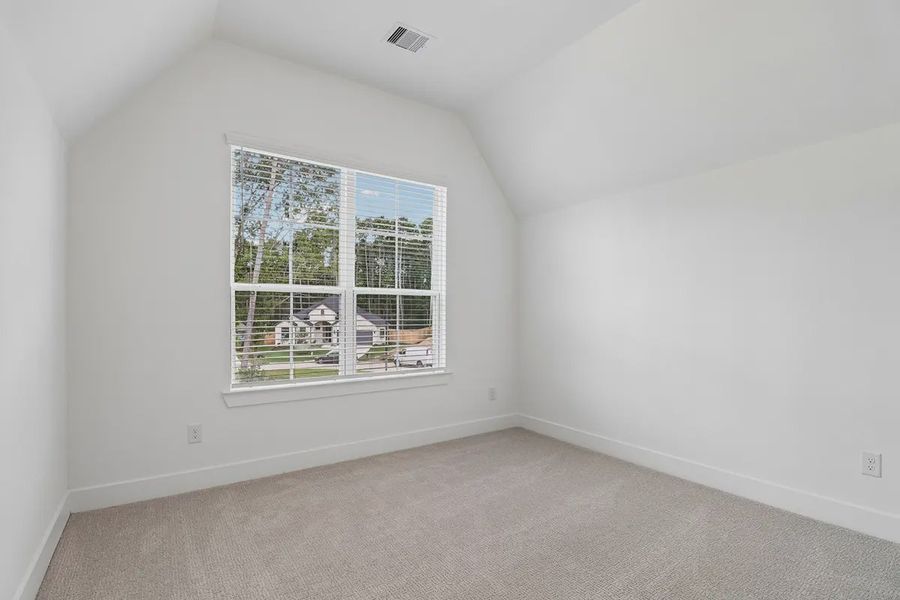 Spacious, unfurnished interior of a new home in Parkside on the River, Georgetown (Image 35).