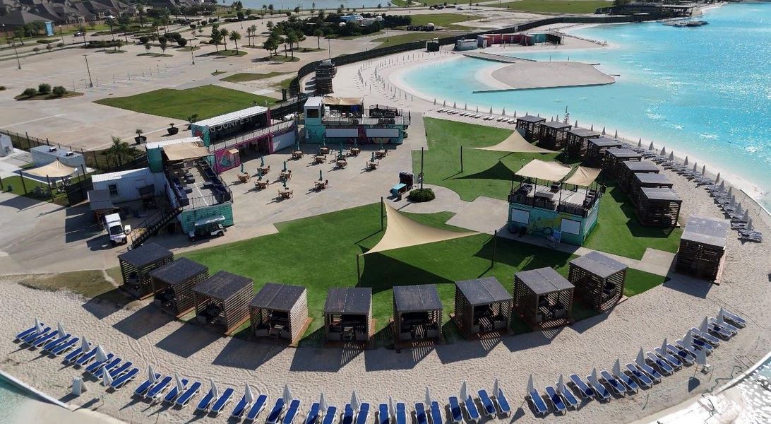 Community amenities in Lago Mar, Texas City (Image 17). Community amenities in Lago Mar, Texas City (Image 17).