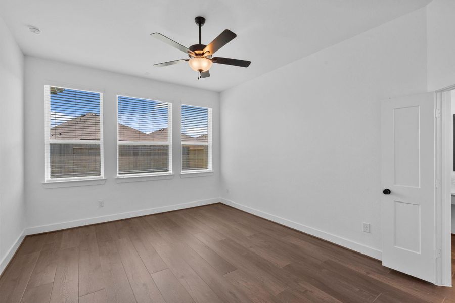 Spacious, unfurnished interior of a new home in Artavia, Conroe (Image 25).