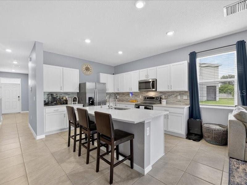 Furnished interior view inside a new home in , Apollo Beach (Image 17).