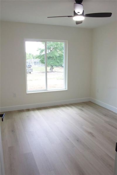 Spacious, unfurnished interior of a new home in , Ocala (Image 26).