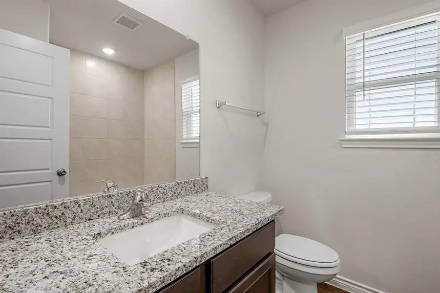 Furnished interior view inside a new home in Sycamore Landing, Fort Worth (Image 6).