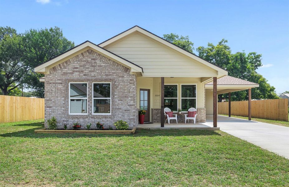 Image 33 of a home in .