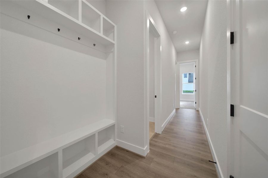 Spacious, unfurnished interior of a new home in , Rosharon (Image 41).