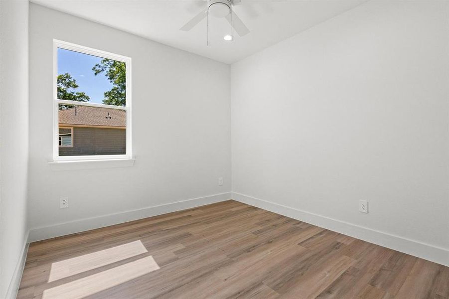 Spacious, unfurnished interior of a new home in , Denison (Image 14).