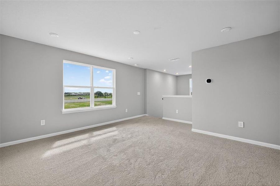 Spacious, unfurnished interior of a new home in Crosswind Ranch, Parrish (Image 21). Spacious, unfurnished interior of a new home in Crosswind Ranch, Parrish (Image 21).