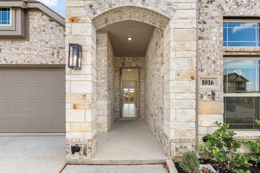 Exterior details and patio area of a home in Eagle Glen 50, Alvarado (Image 25). Exterior details and patio area of a home in Eagle Glen 50, Alvarado (Image 25).