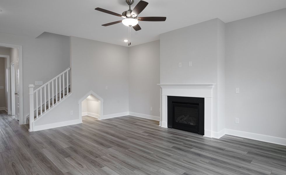 Representative unfurnished interior of a home built from the The McKee Manor by Cothran Homes in Holly Ridge, Greenville (Image 21). Representative unfurnished interior of a home built from the The McKee Manor by Cothran Homes in Holly Ridge, Greenville (Image 21).