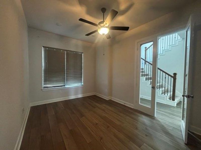 Spacious, unfurnished interior of a new home in , Missouri City (Image 10).