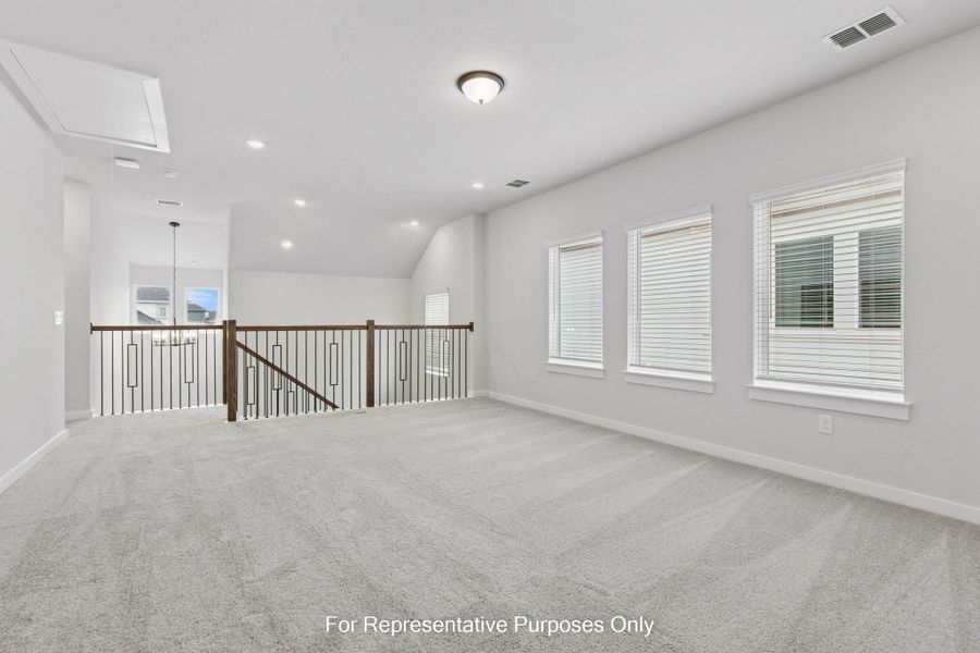 Spacious, unfurnished interior of a new home in Cedar Brook, Leander (Image 13).