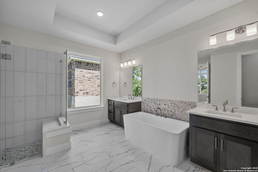 Furnished interior view inside a new home in Arbors at Fair Oaks, Fair Oaks Ranch (Image 13).