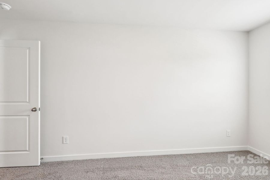 Spacious, unfurnished interior of a new home in Woodhaven at Chester, Chester (Image 20).