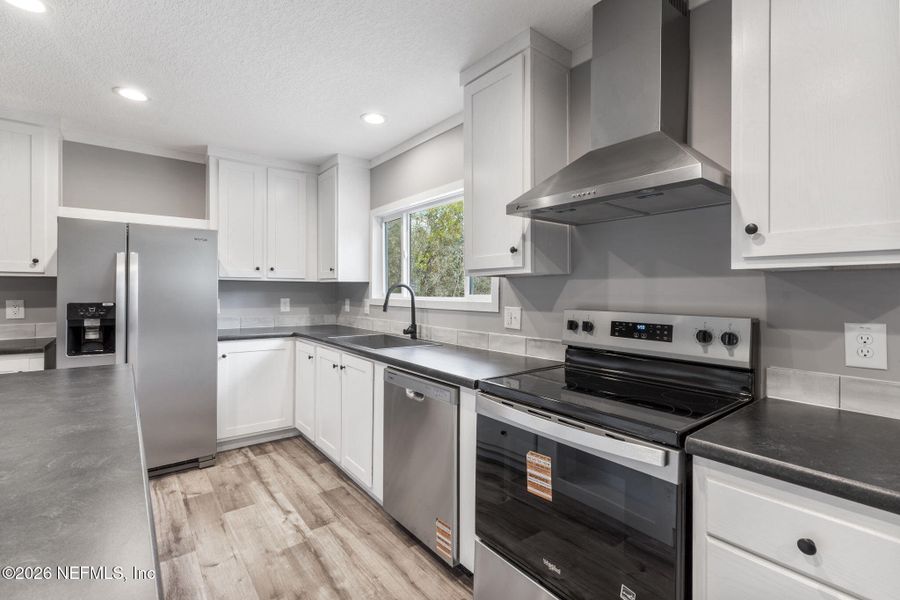 Furnished interior view inside a new home in , Keystone Heights (Image 9).