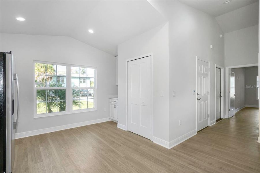 Spacious, unfurnished interior of a new home in , New Port Richey (Image 17).
