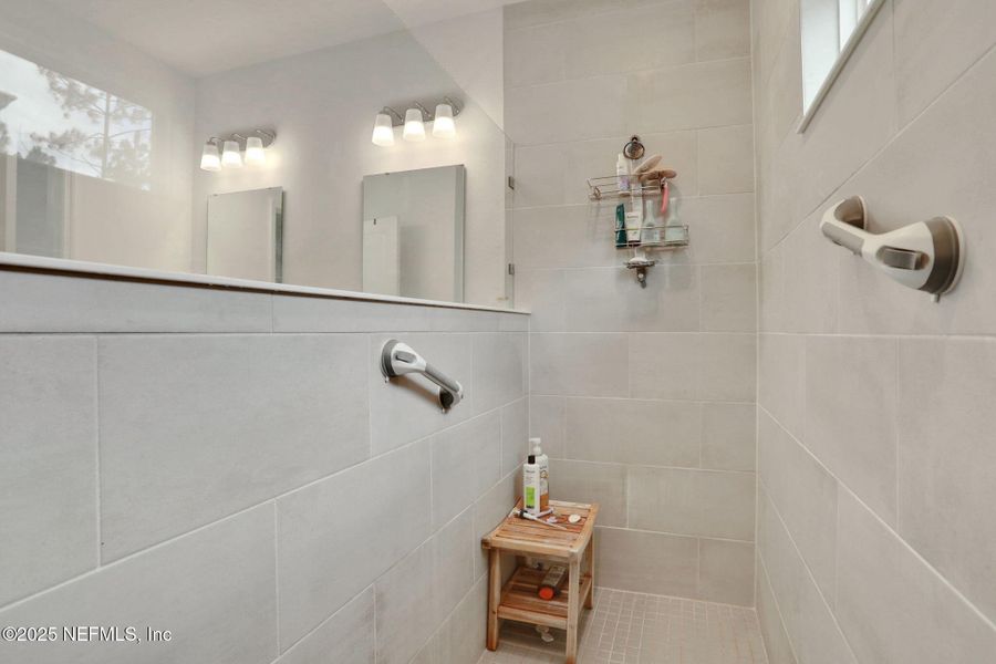 Furnished interior view inside a new home in , Yulee (Image 6).