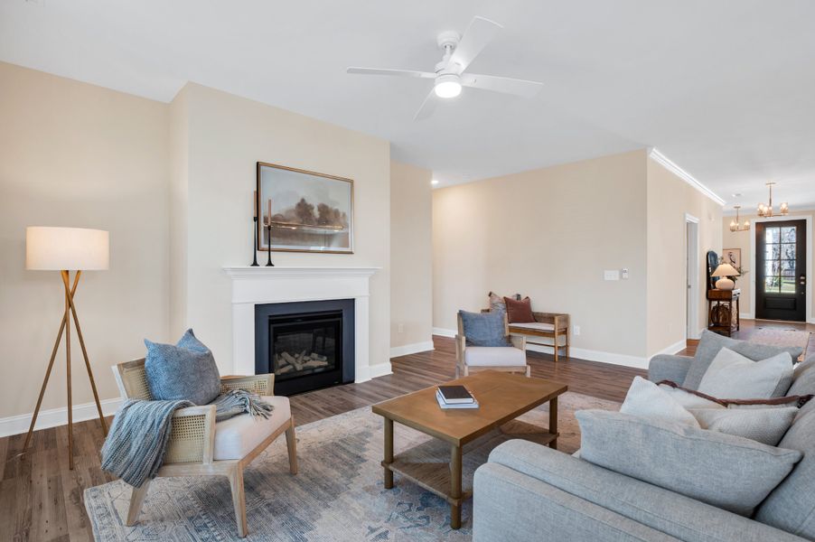 Representative furnished interior of a home built from the The Amherst by RobuckHomes in Windwater, Hampstead (Image 42).