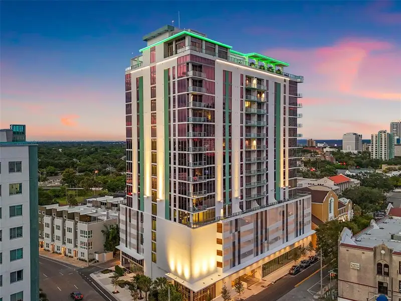 Condo located in St. Petersburg, FL showcasing its design and architecture (Image 4). Condo located in St. Petersburg, FL showcasing its design and architecture (Image 4).