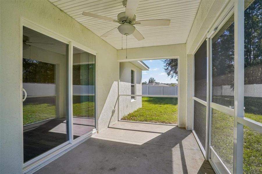 Exterior details and patio area of a home in , Citrus Springs (Image 4).