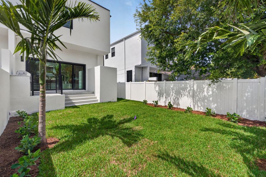 50-web-or-mls-b699A0233 50-web-or-mls-b699A0233