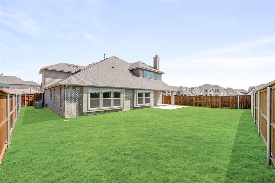 Exterior details and patio area of a home in Terracina, Rockwall (Image 3). Exterior details and patio area of a home in Terracina, Rockwall (Image 3).