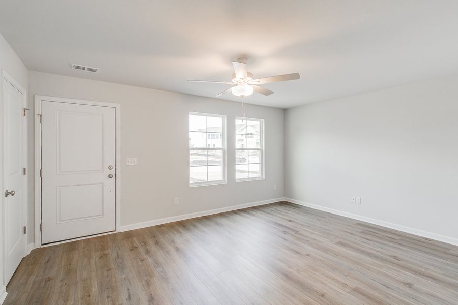Spacious, unfurnished interior of a new home in Haynes Park, Columbia (Image 14).