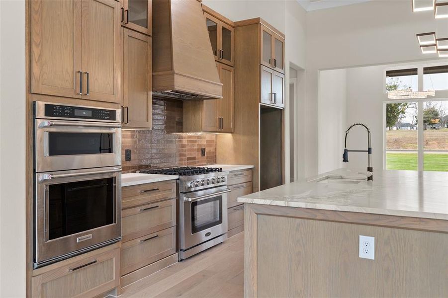Furnished interior view inside a new home in Pecan Plantation, Granbury (Image 16). Furnished interior view inside a new home in Pecan Plantation, Granbury (Image 16).