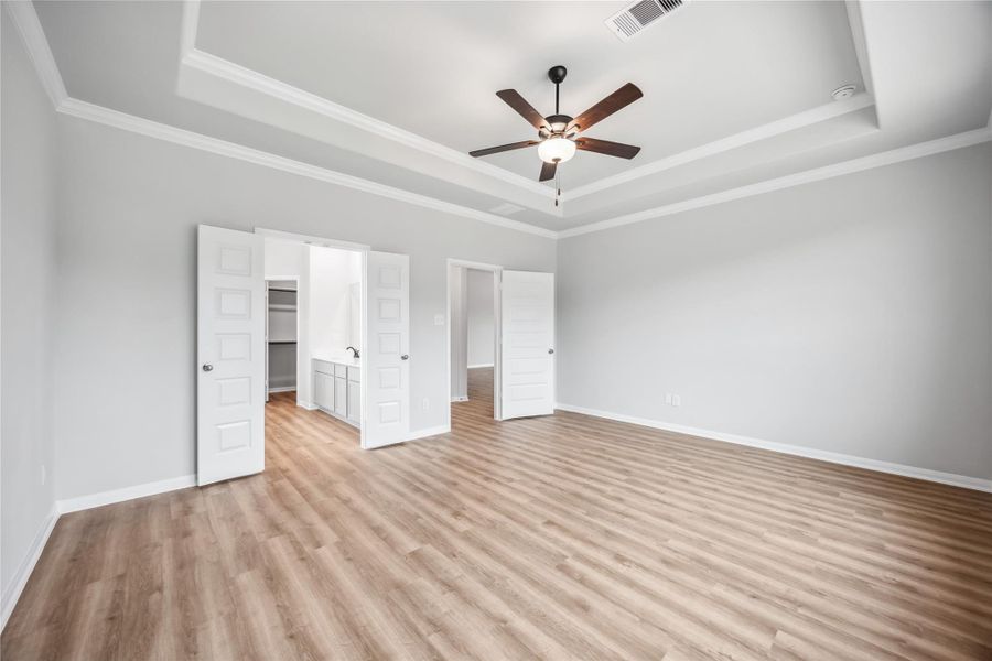 Spacious, unfurnished interior of a new home in Barton Place, Cleveland (Image 14).